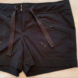 Athleta Breeze Shorts sz 2